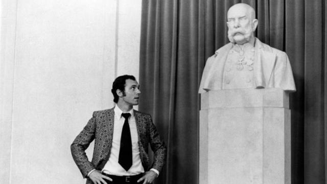 1704881570060033713.jpg 704x396.jpg