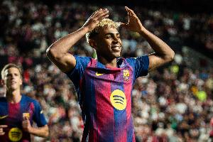 维斯塔潘:亚马尔的表现令人印象深刻,他会在未来几年赢得金球奖